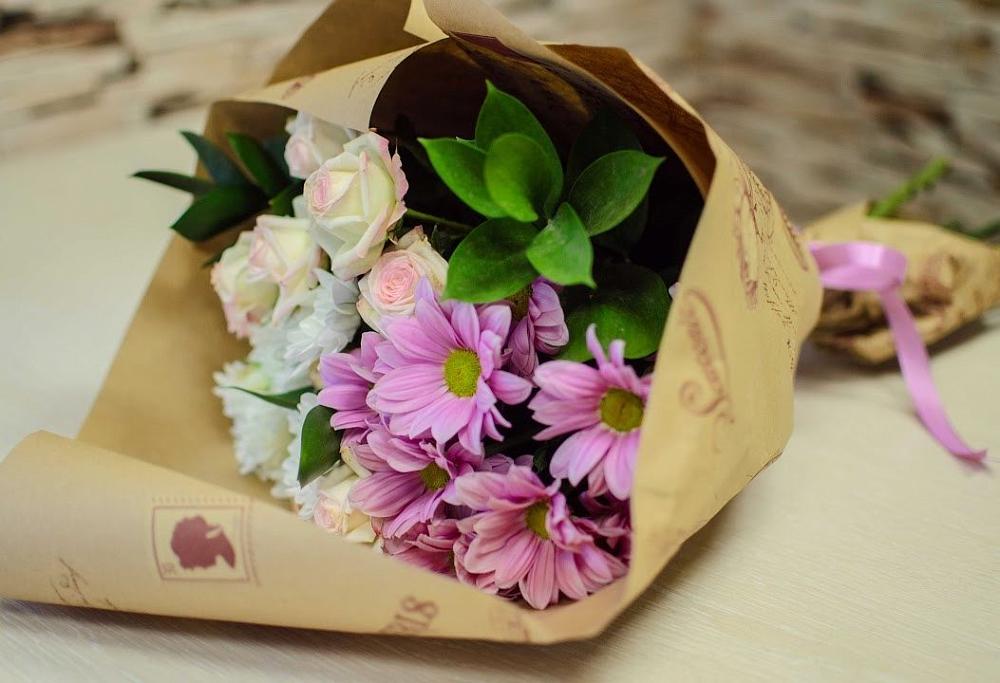 Букет цветов из: Розы и Хризантемы в Озинках