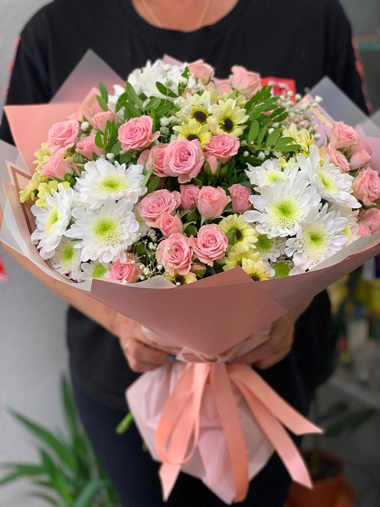 Букет цветов из: Розы и Хризантемы в Озинках