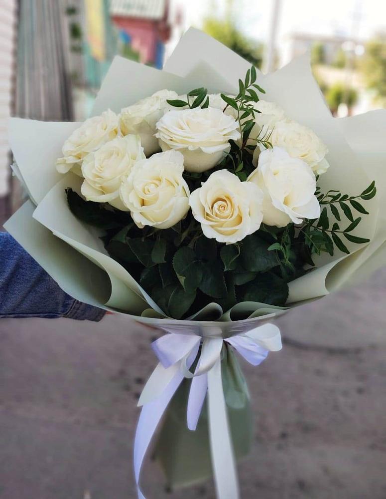 Букет Белые розы Проуд в Озинках