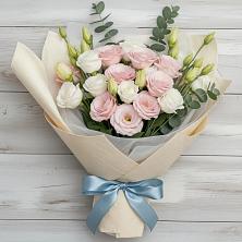 Букет цветов из:  Лизиантусы в Озинках