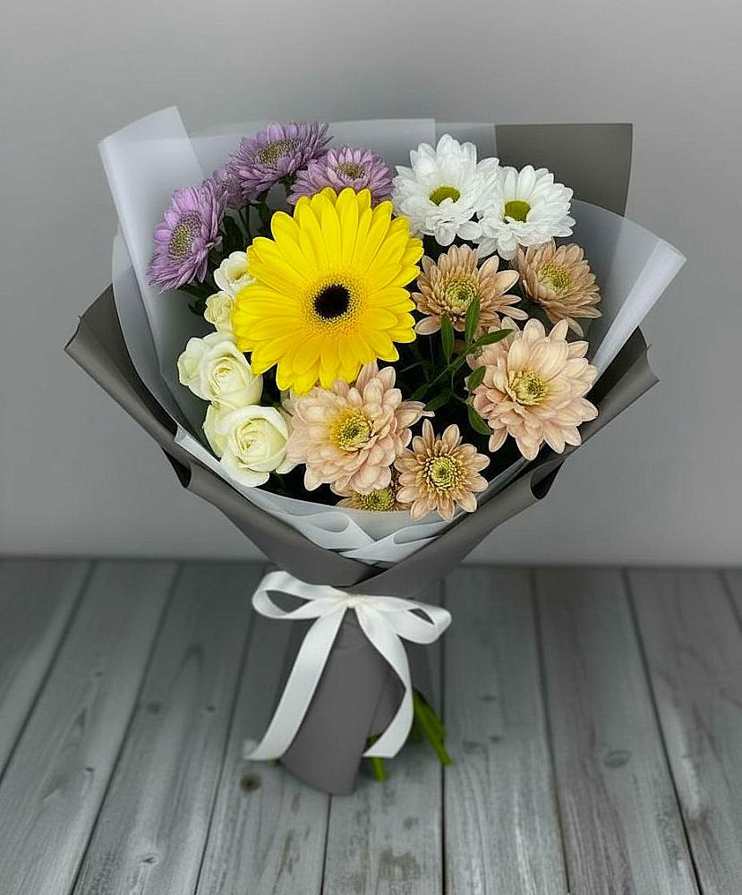 Букет цветов из: Розы, Герберы и Хризантемы в Озинках