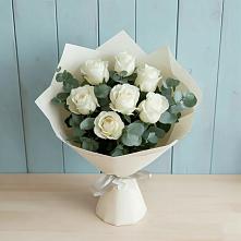 Букет Белые розы в Эвкалипте в Озинках